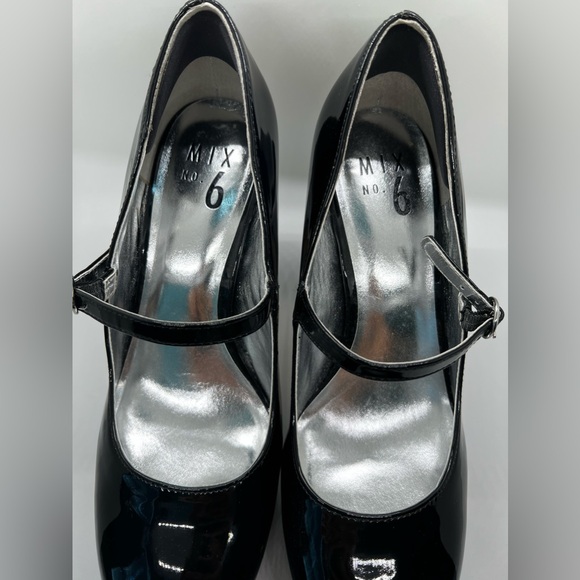 Mix No. 6 Platform Mary Jane heels. Black patent. Size 7.5. Excellent condition. - Picture 4 of 6